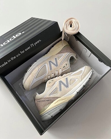 New Balance New Balance 990 V4 MADE IN USA 