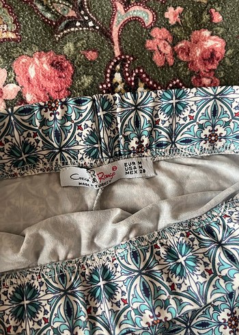 Kısa drapeli etek - Görsel 2