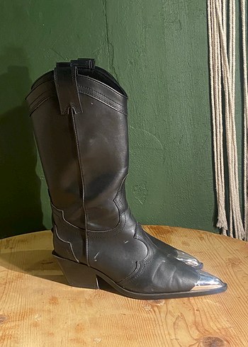 Zara Kadın Siyah Deri Kovboy Çizmesi