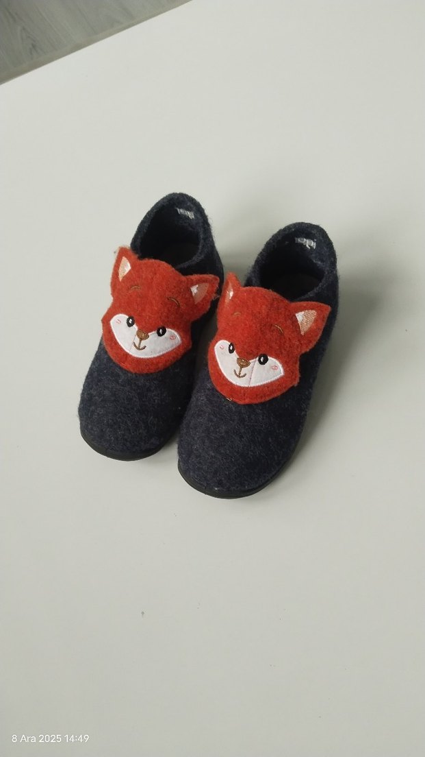 igor Gri Çocuk Kürklü Yün Ev Terliği - Görsel 2