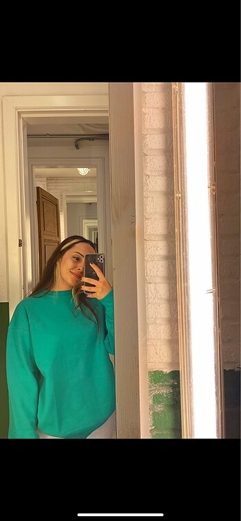 Bershka Renkkk canlı
