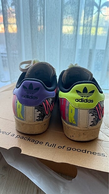 36,5 Beden çeşitli Renk Adidas süperstar ayakkabı