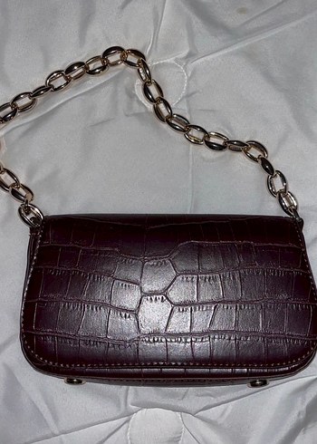 Zara Kahverengi Zincir Detaylı Çanta