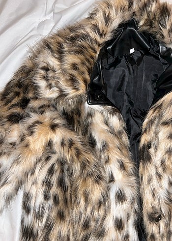 Leopar Desenli Kadın Suni Kürk Ceket - Görsel 2