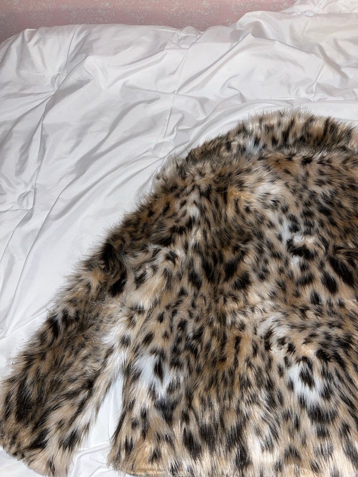 Leopar Desenli Kadın Suni Kürk Ceket - Görsel 4