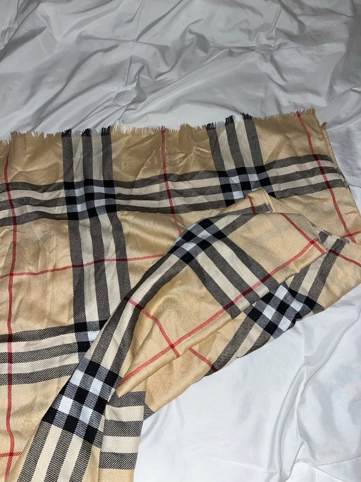 Kadın Bej Burberry Ekose Desenli Şal - Görsel 2