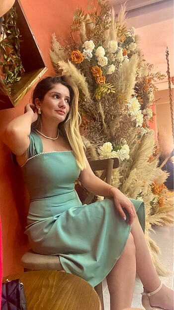 İncili şık elbise