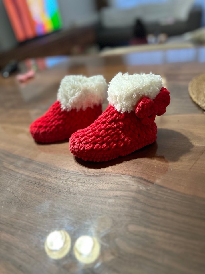 Kız Çocuk Kırmızı Örgü Sıcak Ev Terliği - Görsel 4