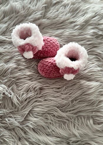 Kız Çocuk Pembe Örgü Ev Terliği - Görsel 3