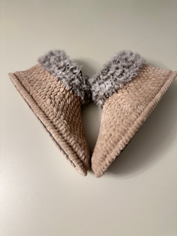 Kürk Detaylı Örgü Kadın Terlik - Görsel 3