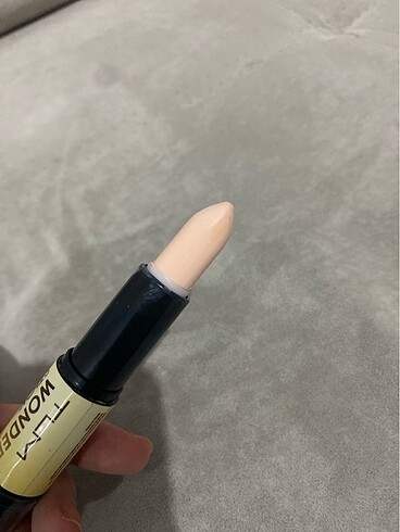 Diğer İki taraflı highlighter ve kontür