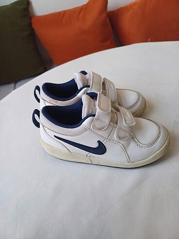 Nike beyaz ayakkabı