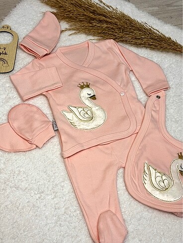 Diğer Kız bebek kuğulu set