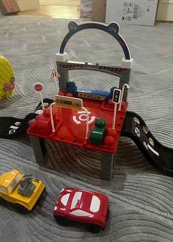 Kırmızı DIY Ucar Oyuncak Araba Seti