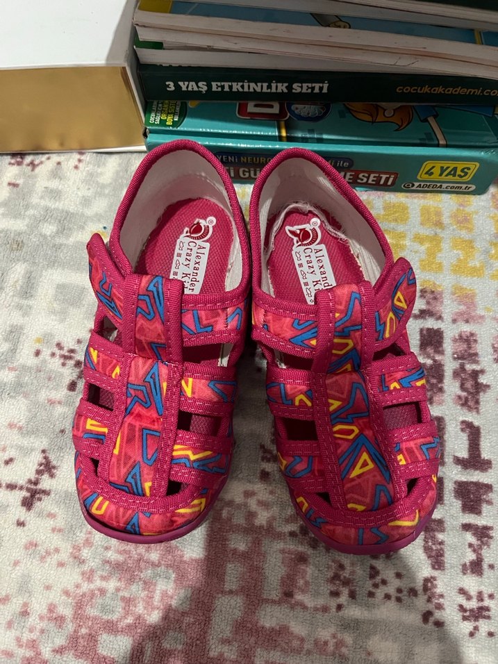 Kız Çocuk Renkli Velcro Bağlı Terlik Panduf - Görsel 3