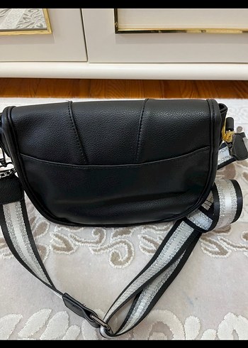 Ççs Zincir Detaylı Siyah Çanta - Görsel 2