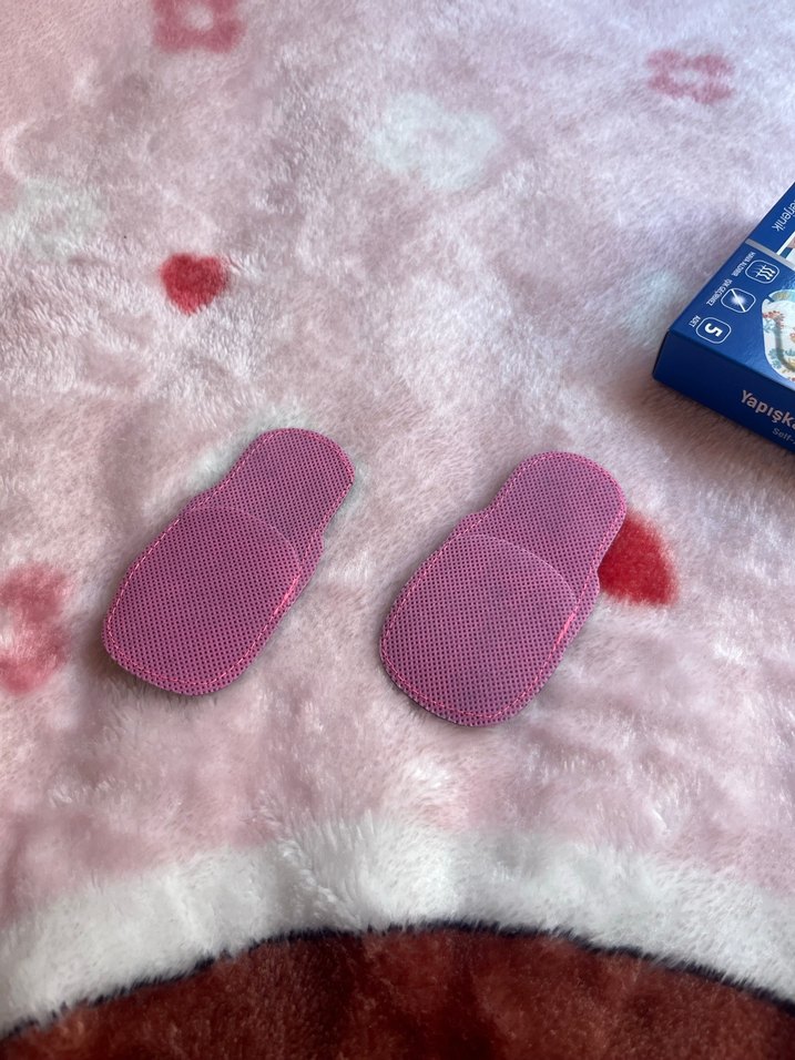 Pembe Çocuk Gözlük Pedi - Görsel 2