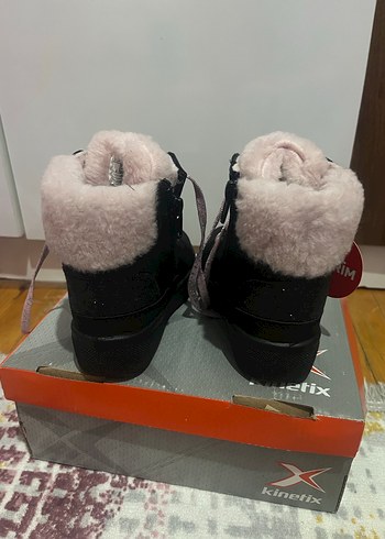Kinetix Pembe Siyah Kız Botu Velcro - Görsel 2