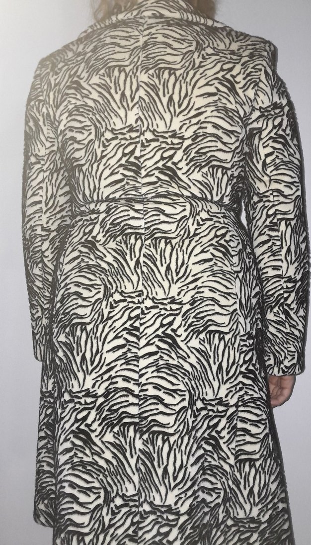 Gri Zebra Desenli Midi Kaban - Görsel 3