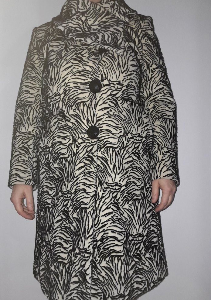 Gri Zebra Desenli Midi Kaban - Görsel 2