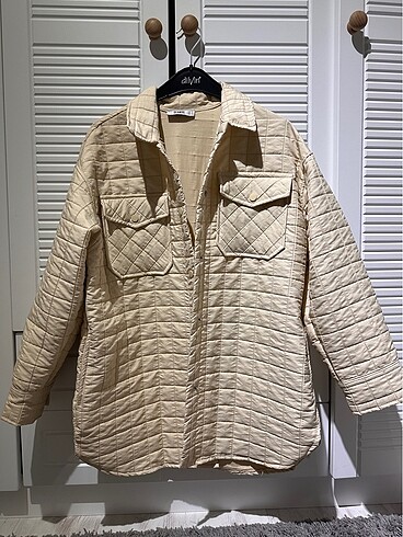 Krem rengi mevsimlik oversize mont
