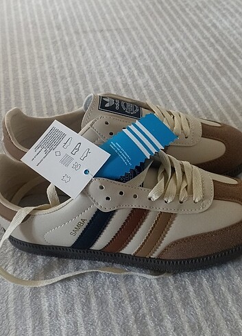 38 Beden beyaz Renk Adidas bayan ayakkabı 