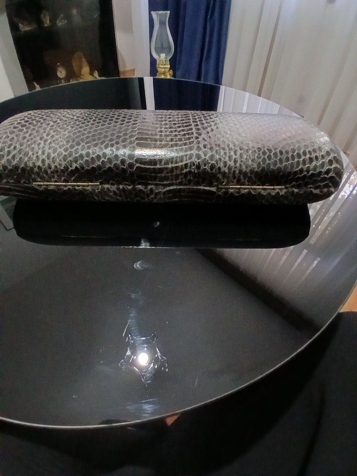 Gri Yılan Derisi Desenli Deri Kadın Clutch - Görsel 2