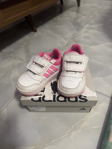 Adidas Spor ayakkabı