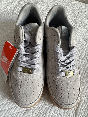 NIKE AF1 GRI SUET 36 NO