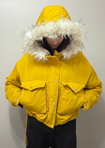 Sarı Kürklü Sokak Stili Kadın Mont - Görsel 3