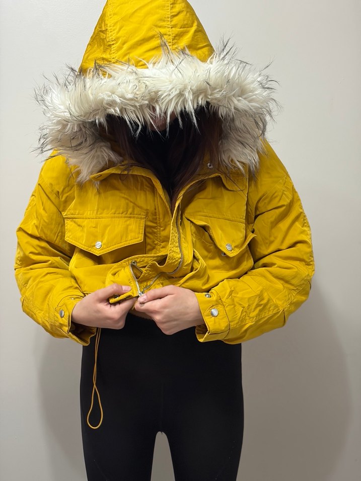 Sarı Kürklü Sokak Stili Kadın Mont - Görsel 2