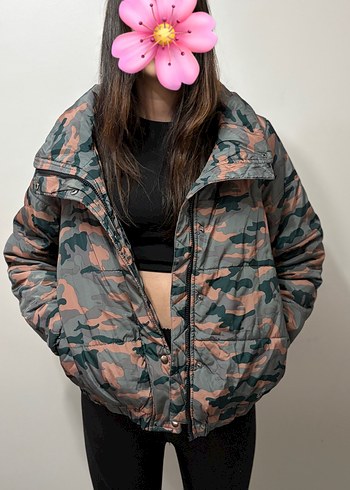 Gri Kamuflajlı Kısa Kadın Mont - Görsel 5