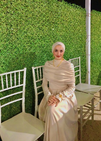 Uzun Kollu, Drapeli Tesettür Krem Abiye - Görsel 5