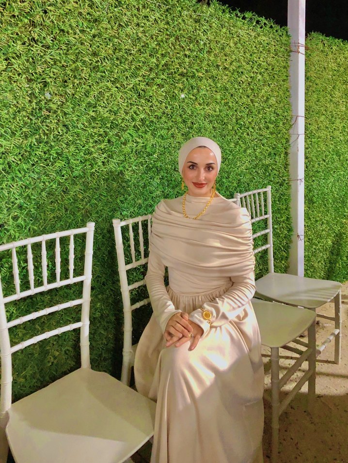 Uzun Kollu, Drapeli Tesettür Krem Abiye - Görsel 5