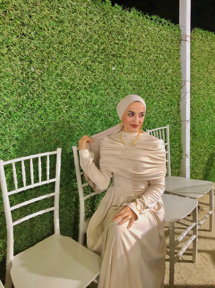 Uzun Kollu, Drapeli Tesettür Krem Abiye - Görsel 3