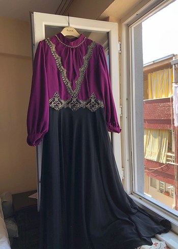 42 Beden mor Renk Uzun Mor Siyah Nakışlı Gotik Elbise