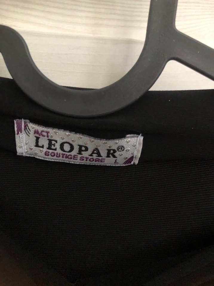 Tokalı Siyah Uzun Kollu Kadın Bluz - Görsel 5