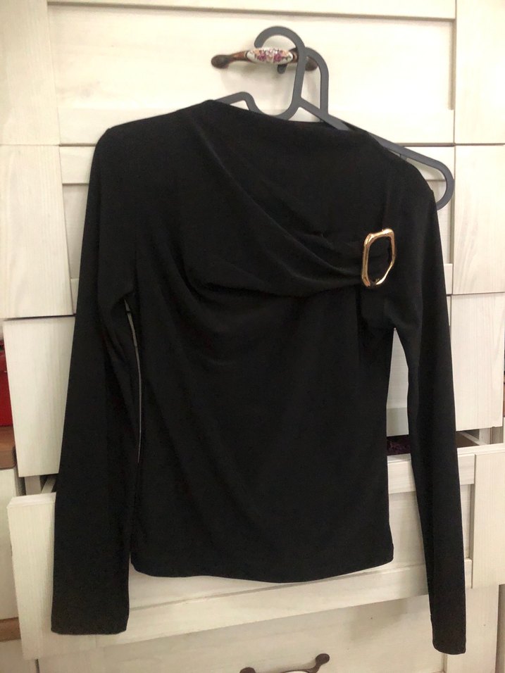 Tokalı Siyah Uzun Kollu Kadın Bluz - Görsel 3