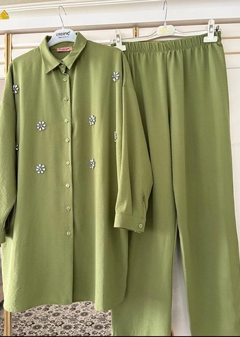 Nakışlı Kırmızı ve yeşil Uzun Kadın Takım - Görsel 10