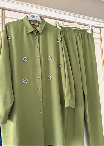 Nakışlı Kırmızı ve yeşil Uzun Kadın Takım - Görsel 9