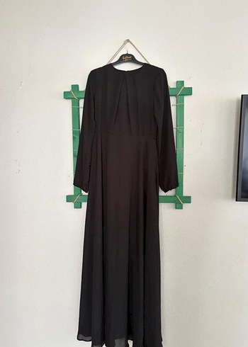 Siyah Uzun Drapeli Gotik Elbise - Görsel 3