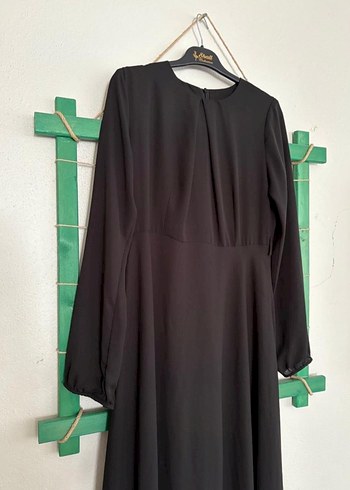 Siyah Uzun Drapeli Gotik Elbise - Görsel 2