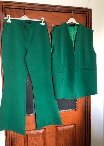 Kadın Yeşil Uzun Kesim Kolsuz Takım - Görsel 2