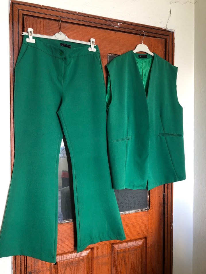 Kadın Yeşil Uzun Kesim Kolsuz Takım - Görsel 3