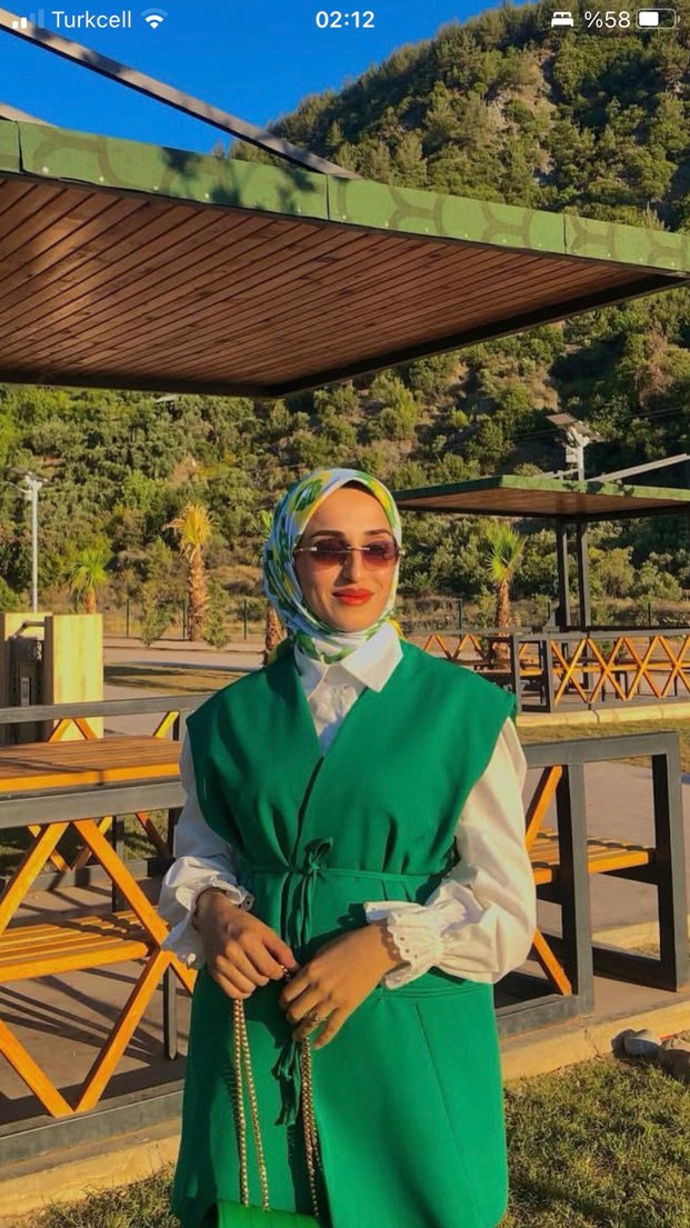 Yeşil Kemerli Uzun Kadın Takım - Görsel 2