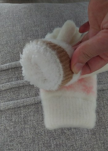 Kız Çocuk Beyaz Kürklü Polar Eldiven - Görsel 2