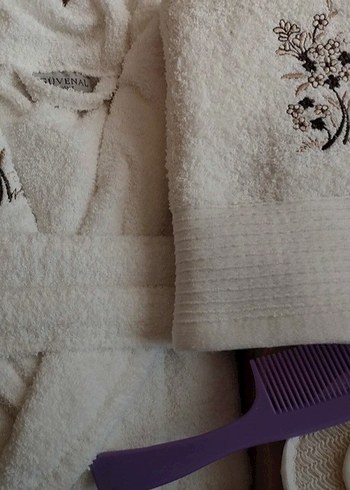 Nakışlı Beyaz Bornoz Seti - Görsel 2