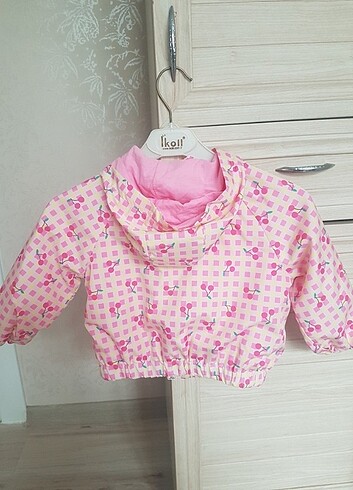 LC Waikiki Kız bebek yağmurluk