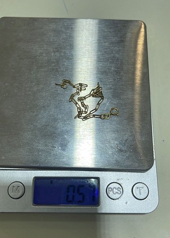  Beden Kadın Altın Renk Zincir Detaylı Minimalist Bileklik