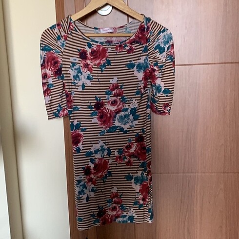 Diğer çiçekli mini elbise